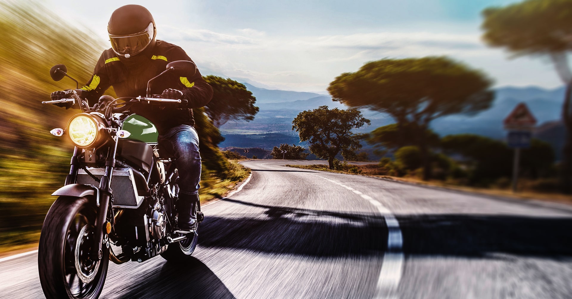 ​Do Motorcycles Have the Right of Way?